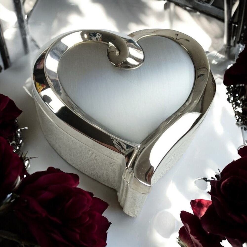 Vintage Heart Shaped Things Remembered Silverplate Trinket Gift Box -lined